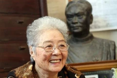 Bà Vi Thị Nguyệt Hồ, vợ cố Giáo sư Tôn Thất Tùng qua đời