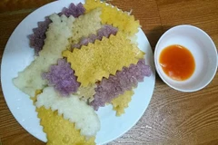 Khẩu Xén là một loại bánh đặc sản hấp dẫn của đồng bào dân tộc Thái.(Nguồn: dienbientv.vn)