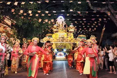 [Photo] Lễ rước và cầu nguyện mừng thành công Đại lễ Vesak