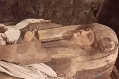 Ai Cập phát hiện lăng mộ nữ ca sỹ hoàng gia thời Pharaoh
