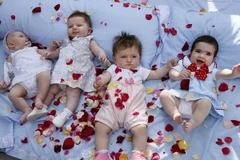 Ngủ chung với cha mẹ làm tăng nguy cơ đột tử ở trẻ sơ sinh