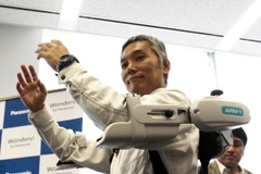 Panasonic ra mắt khung robot có thể trợ lực cho con người