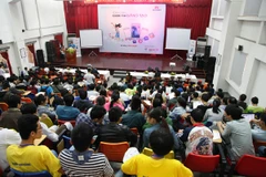 Sinh viên thi viết phần mềm và ứng dụng Android 