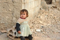 Trẻ em tại Raqqa, Syria ngày 23/12/2017. (Nguồn: THX/TTXVN)