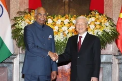 Tổng Bí thư, Chủ tịch nước Nguyễn Phú Trọng chủ trì Lễ đón chính thức Tổng thống Cộng hòa Ấn Độ Ram Nath Kovind và Phu nhân. (Ảnh: Trí Dũng/TTXVN)