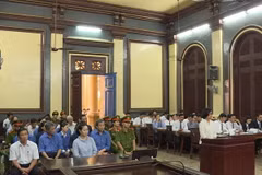 Quang cảnh phiên tòa ngày 10/5. (Ảnh: Thành Chung/TTXVN)