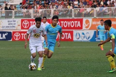 HAGL mất chiến thắng sau quả phạt đền gây tranh cãi ở phút 88