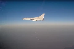 Máy bay ném bom chiến lược Tu-22M3 của không quân Nga tham gia chiến dịch chống IS tại tỉnh Deir ez-Zor, Syria ngày 18/8. (Nguồn: EPA/TTXVN)