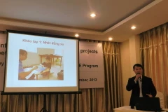 Tác giả Trần Ngọc Nghị báo cáo kết quả nghiên cứu. (Ảnh: Gia Quân/Vietnam+)