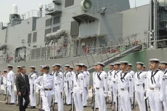 [Photo] Hai tàu khu trục Nhật Bản thăm hữu nghị Việt Nam