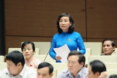 Đại biểu Quốc hội thành phố Đà Nẵng Ngô Thị Kim Yến phát biểu ý kiến. (Ảnh: Phạm Kiên/TTXVN)