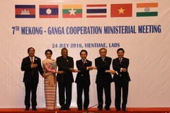 Các bộ trưởng tham dự Hội nghị chụp ảnh lưu niệm. (Ảnh: Phạm Kiên/TTXVN)