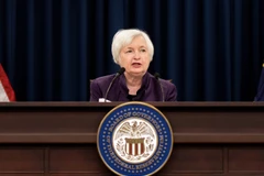 Chủ tịch FED Janet Yellen phát biểu trong cuộc họp báo ở thủ đô Washington, Mỹ ngày 21/9. (Nguồn: THX/TTXVN)