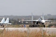 Máy bay Su-35 của Nga cất cánh từ căn cứ không quân Hmeimym ở Latakia, Syria ngày 4/5. (Nguồn: EPA/TTXVN)