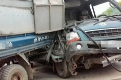 Xe container dừng đột ngột gây tai nạn liên hoàn trên Quốc lộ 10