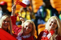 Nụ cười hạnh phúc của các cô gái Đan Mạch. (Nguồn: Reuters)