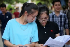 [Video] Học sinh gặp nhiều khó khăn khi luyện thi trắc nghiệm