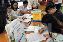 242.000 thí sinh trúng tuyển đợt một xác nhận nhập học 