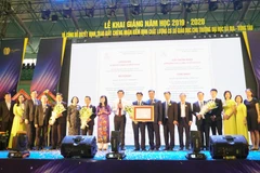 BVU nhận chứng nhận đạt kiểm định chất lượng của Bộ Giáo dục và Đào tạo. (Nguồn: Vietnam+)