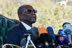 Cựu Tổng thống Zimbabwe Robert Mugabe tại một cuộc họp báo ở thủ đô Harare. (Ảnh: AFP/TTXVN)