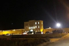 Truy tố cựu cán bộ quản giáo móc nối cho bị can gọi điện để thu tiền