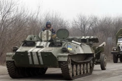 Nga chỉ trích Ukraine che đậy thông tin về việc rút vũ khí hạng nặng