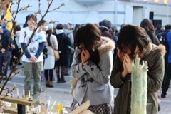 Thảm họa kép tại Nhật Bản: Giọt nước mắt lặn vào trong