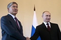 Tổng thống Nga Putin hội đàm với người đồng cấp Kyrgyzstan