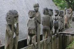 Tượng nhà mồ Tây Nguyên. (Ảnh minh họa: Internet)