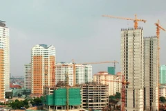 Khu đô thị mới phía tây thành phố Hà Nội đang được xây dựng và mở rộng. (Ảnh: Minh Tú/TTXVN)