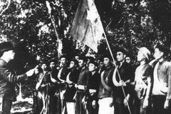 Đội Việt Nam tuyên truyền giải phóng quân thành lập lại khu rừng Trần Hưng Đạo (Cao Bằng). (Ảnh tư liệu)