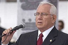 Tổng thống lâm thời của Honduras Roberto Micheletti. (Ảnh: Internet)