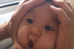 Bật cười với trào lưu mặt cơm nắm dành cho các em bé