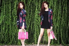 Với dòng túi Diorissimo, Hoàng Thùy Linh còn tậu cả phiên bản kết hợp hai gam hồng phấn và hồng hoa vân anh ngọt ngào.