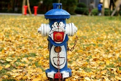 Vòi phun nước vẽ hình Doraemon