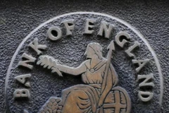 Ngân hàng Trung ương Anh giữ nguyên lãi suất thấp kỷ lục