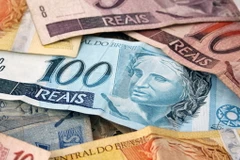 Brazil nới lỏng chính sách tiền tệ để kích thích tăng trưởng
