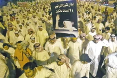 Cảnh sát Kuwait bắn đạn hơi cay giải tán hàng nghìn người biểu tình