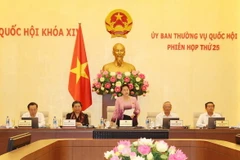 Bế mạc Phiên họp thứ 25 của Ủy ban Thường vụ Quốc hội khóa XIV. (Ảnh: Trọng Đức/TTXVN)