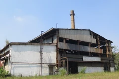 Các phân xưởng sản xuất của Công ty Luyện cán thép Gia Sàng bị bỏ hoang. (Ảnh: Hoàng Nguyên/TTXVN)