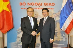 Phó Thủ tướng Phạm Bình Minh đón và hội đàm với Bộ trưởng Ngoại giao Vương quốc Thái Lan Don Pramudwinal. (Ảnh: Nguyễn Khang/TTXVN)