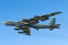 Mỹ điều máy bay ném bom hạng nặng B-52 đến châu Âu