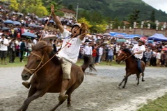 Trên 30.000 lượt du khách đến với Giải đua ngựa Bắc Hà