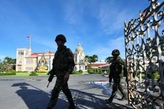 Quân đội Thái Lan thanh lọc quan chức thân gia tộc Thaksin