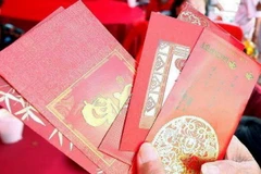 Các phong bao lì xì chính quyền tặng người Hoa trong khu phố Tàu. (Nguồn: Nst.com.my)