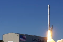 Một tên lửa của Space X. (Nguồn: theverge.com)