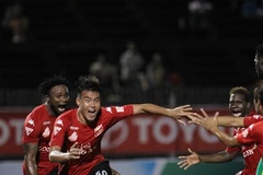 Long An ngược dòng ngoạn mục đánh bại XSKT Cần Thơ trên đất Tây Đô