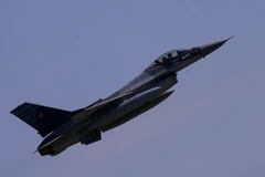 Máy bay tiêm kích F-16.(Nguồn: EPA/TTXVN)
