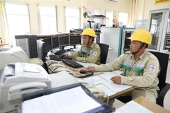 Vận hành truyền tải điện tại trạm biến áp 500kV Tân Định. (Ảnh: (tư liệu) Ngọc Hà/TTXVN)