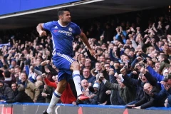 Costa lại sắm vai người hùng của Chelsea. (Nguồn: Daily Mail)